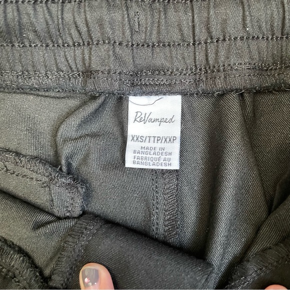 ReVamped/Urban Planet Highwaist Cargo Pant - Picture 3 of 3